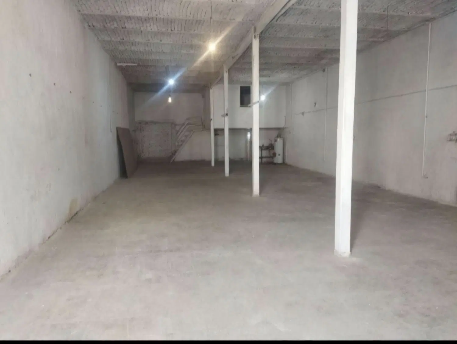 اجاره کارگاه( سوله) 200 متری در رباط کریم