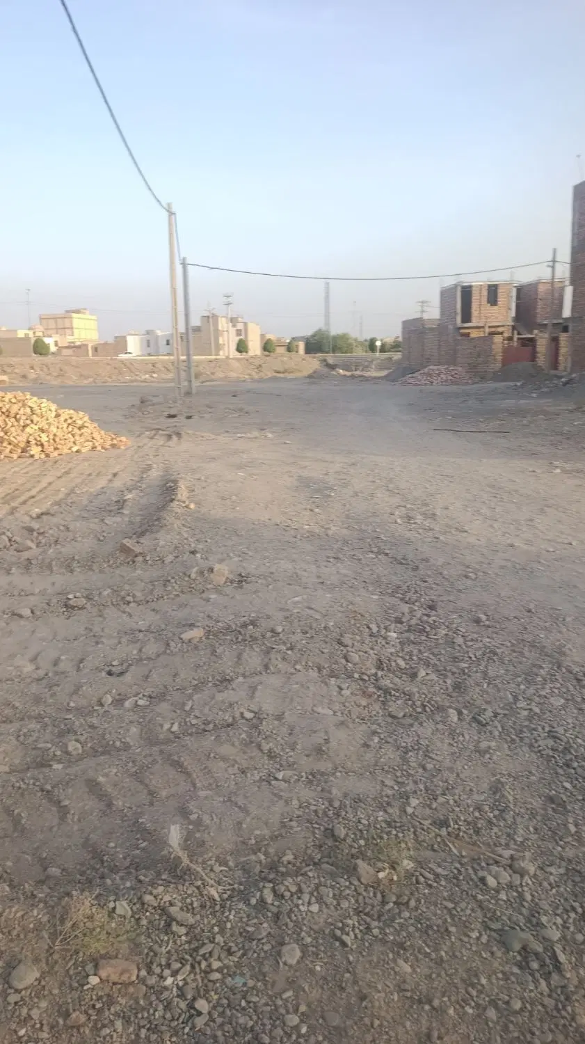 زمین در سجاد شهر لوتین ۴بیت