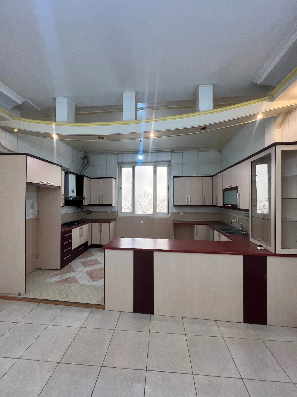 ۱۰۰متر ۲خواب (شیخ اکبری)