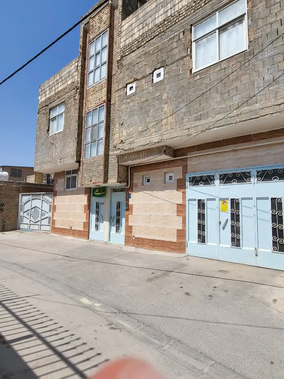 منزل مسکونی دو طبقه کرسگان