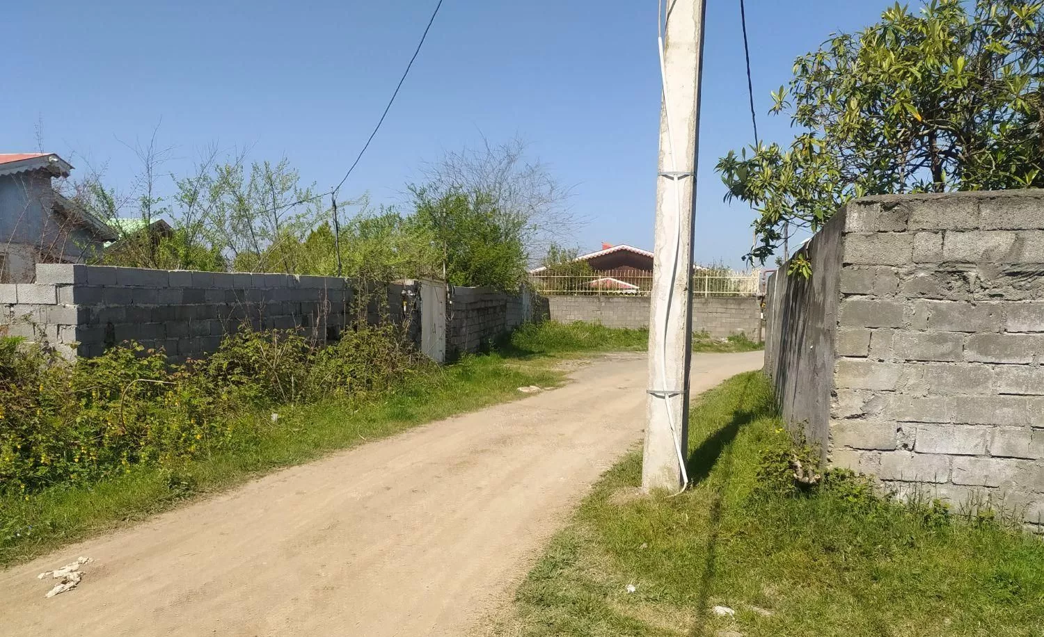 زمینی 700متری