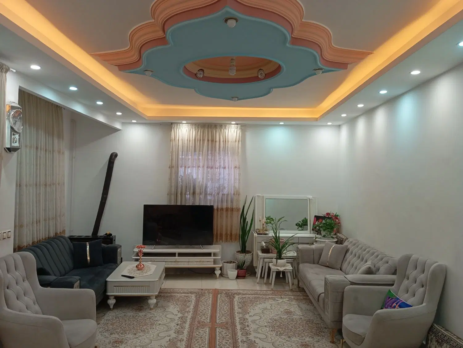 منزل میدان مادر