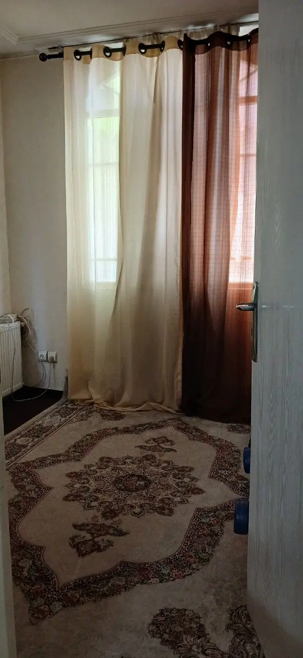 42متر سندی 47 متر واقعی.طبقه اول بازسازی شده