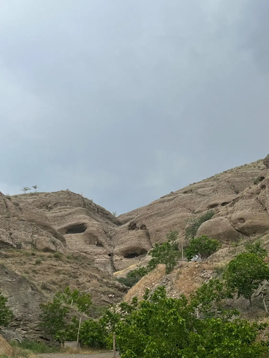 ۲۴۰۰۰ متر ابتدا شاهنامه آب برق گاز سه نبش