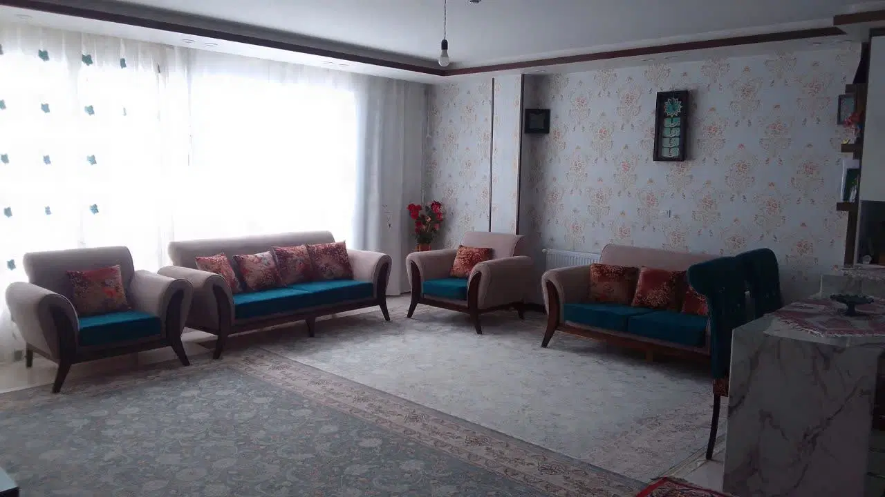 آپارتمان سه خواب، غرق نور