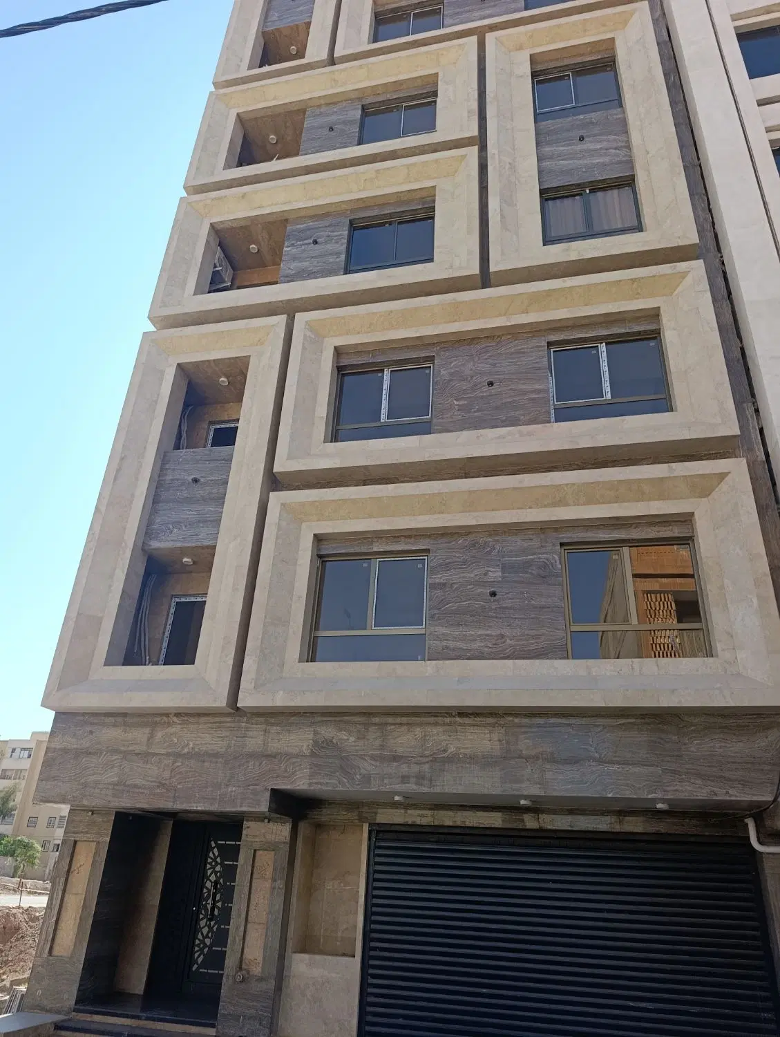 190متر_بلوار پزشک خیابان یاس_سه خواب_کلید نخورده