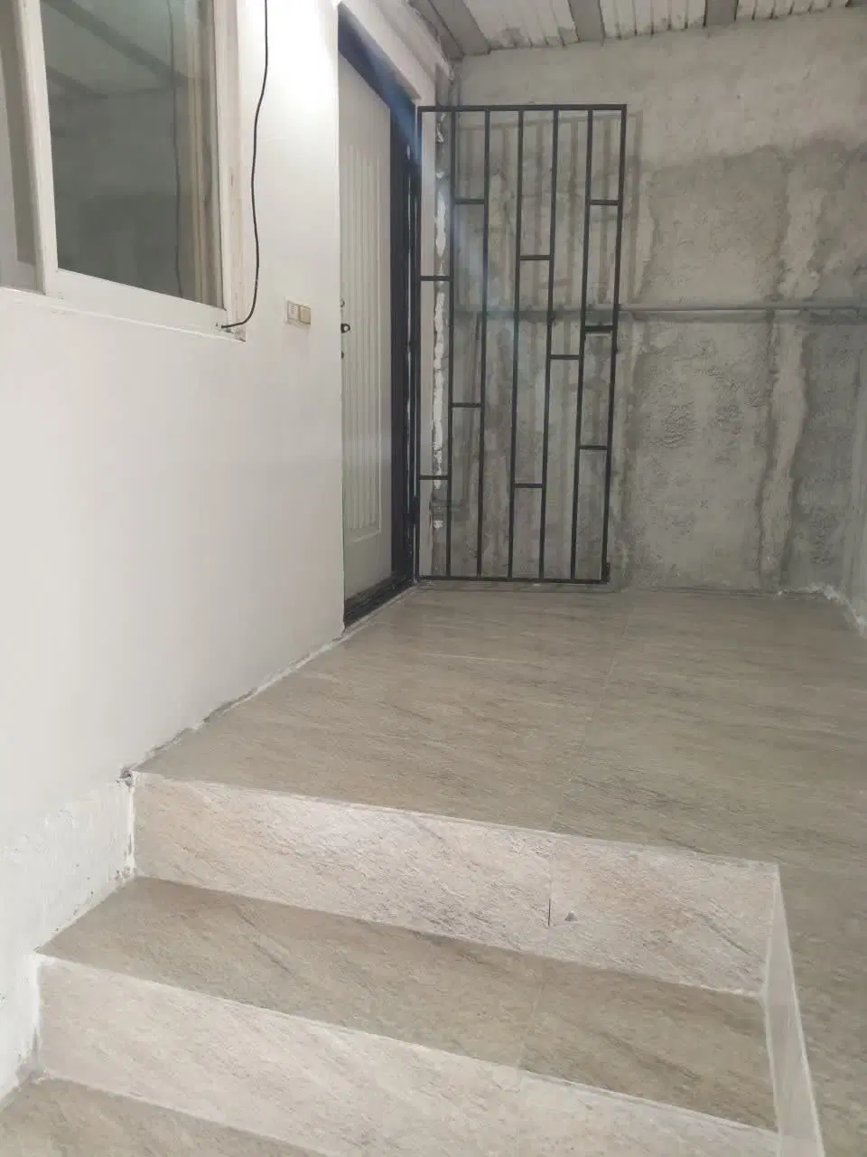 تک خواب ۸۰متری عبورجدا با پارکینگ