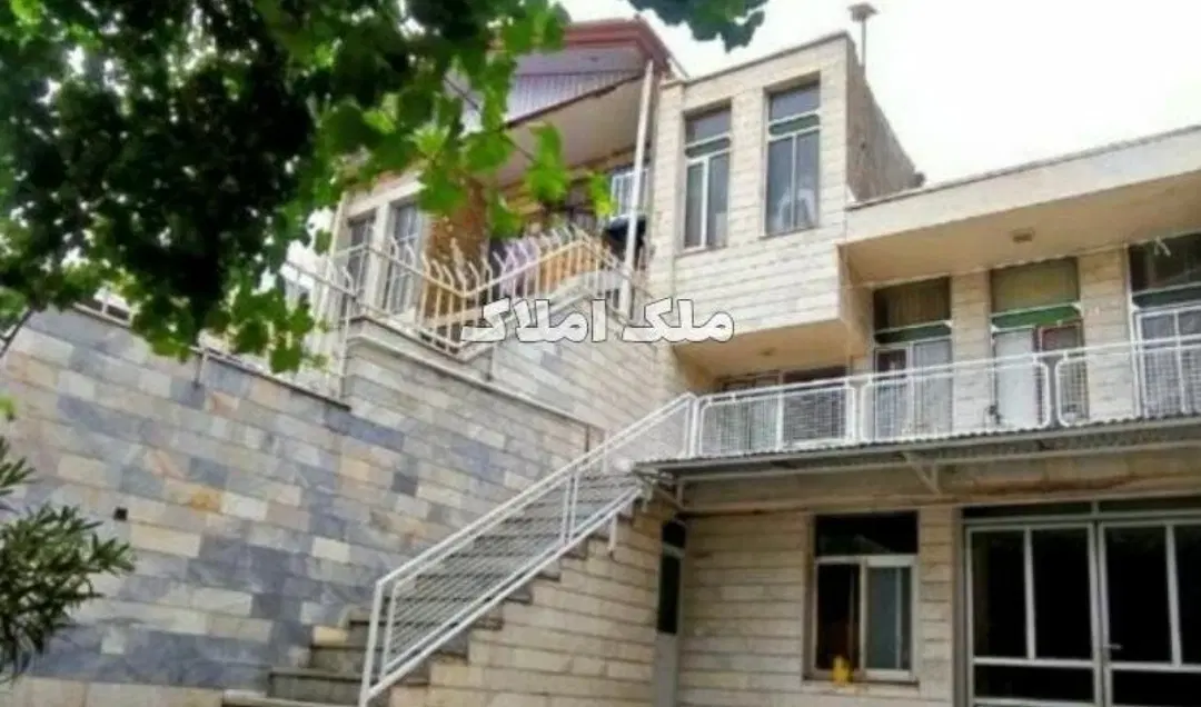 خونه ۲۰۰ انتهای فجر ۱۵  ده متری اول