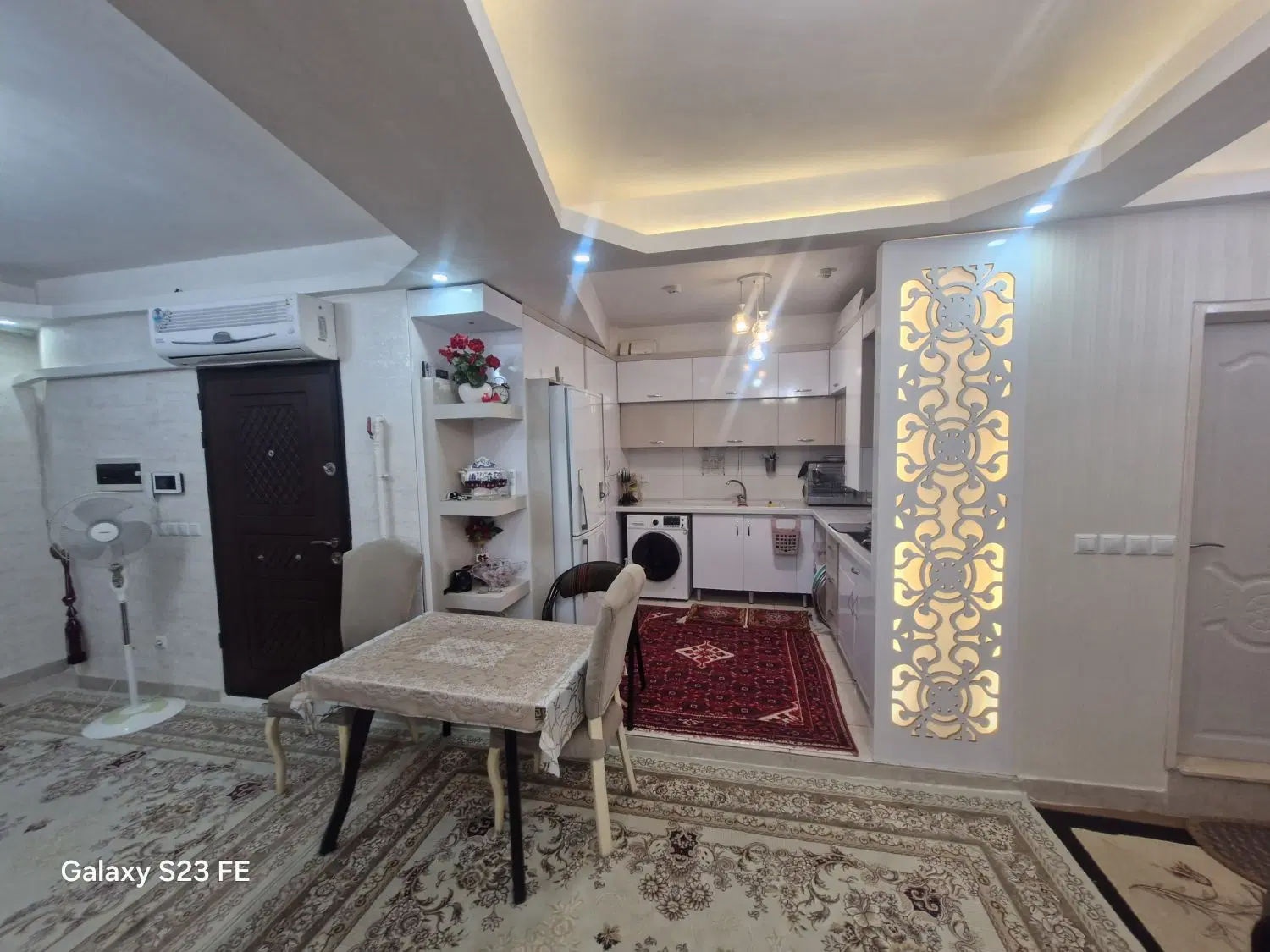 یک واحد لوکس در بهار به فروش میرود