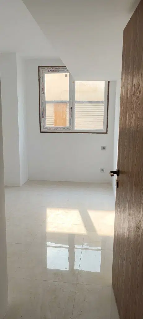 آپارتمان ۱۰۳ متری شیک دو خواب صفر کلید نخورده