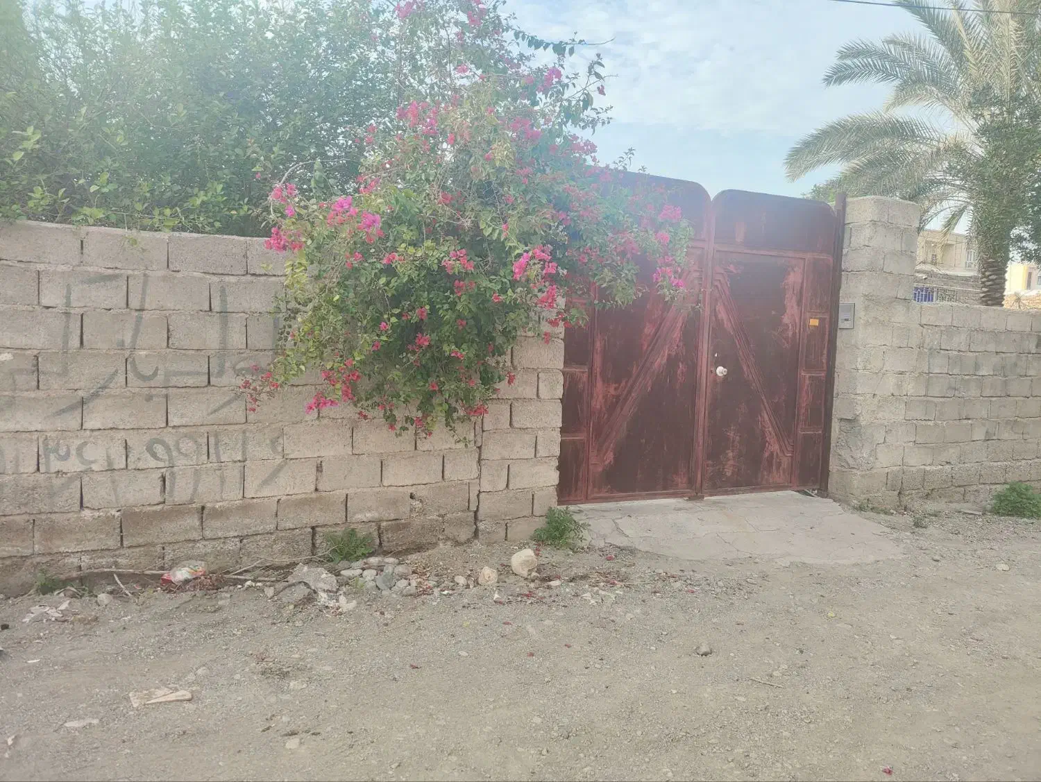 فروش یک واحد مسکونی ویلایی