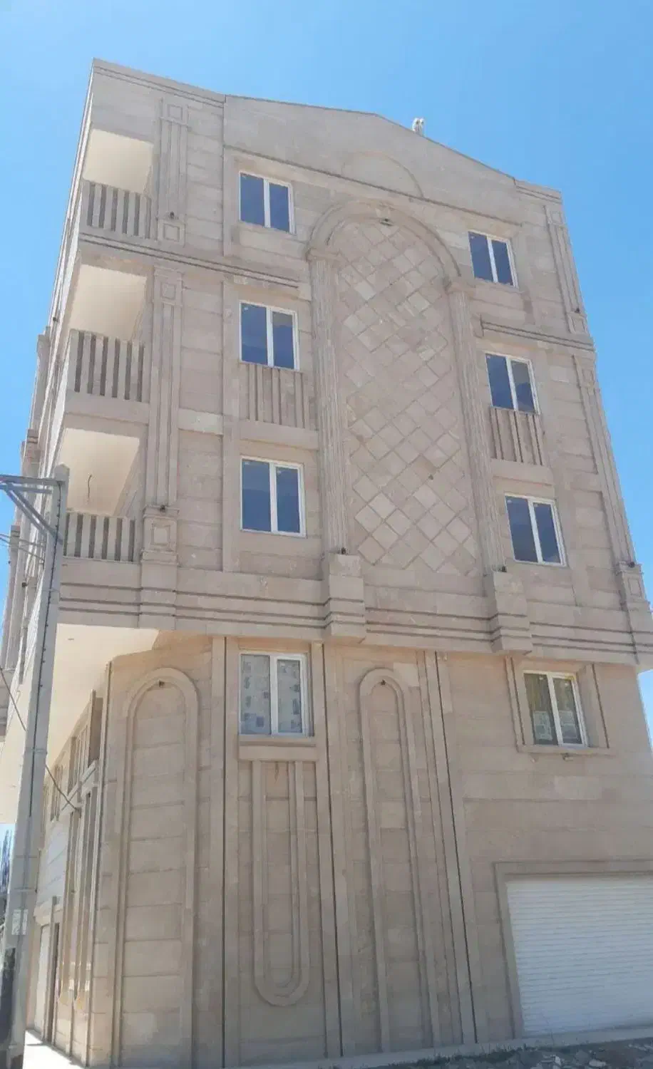 واحد تندرستی ۹۵ متر سند دار
