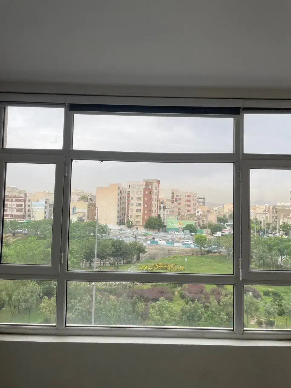 ۱۰۱ متر _دو خواب_استادمعین_فول امکانات_گذر ۱۰متری