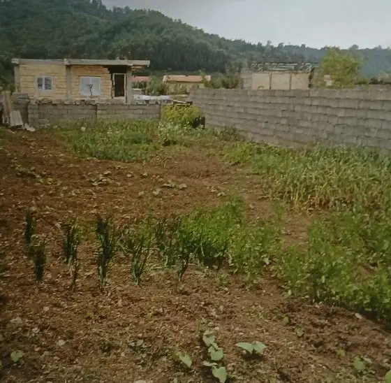 زمین ثبتی پروانه دو طبقه روی پارکینگ