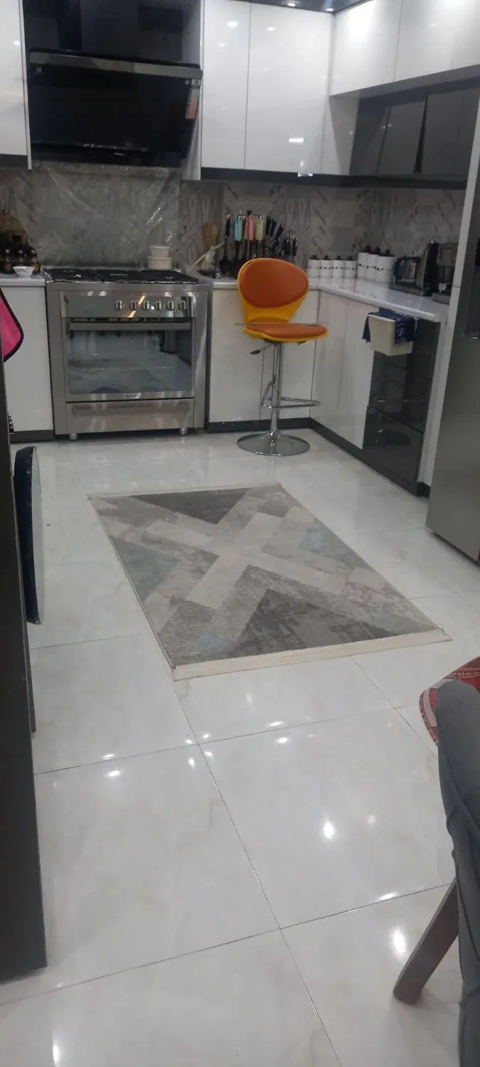 اصفهان،بهارستان میدان بهار دانش یک