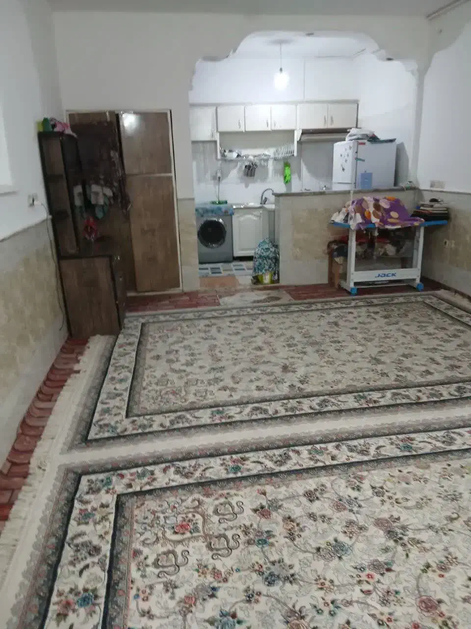 همکف سالنی بدون اطاق راه مشترک