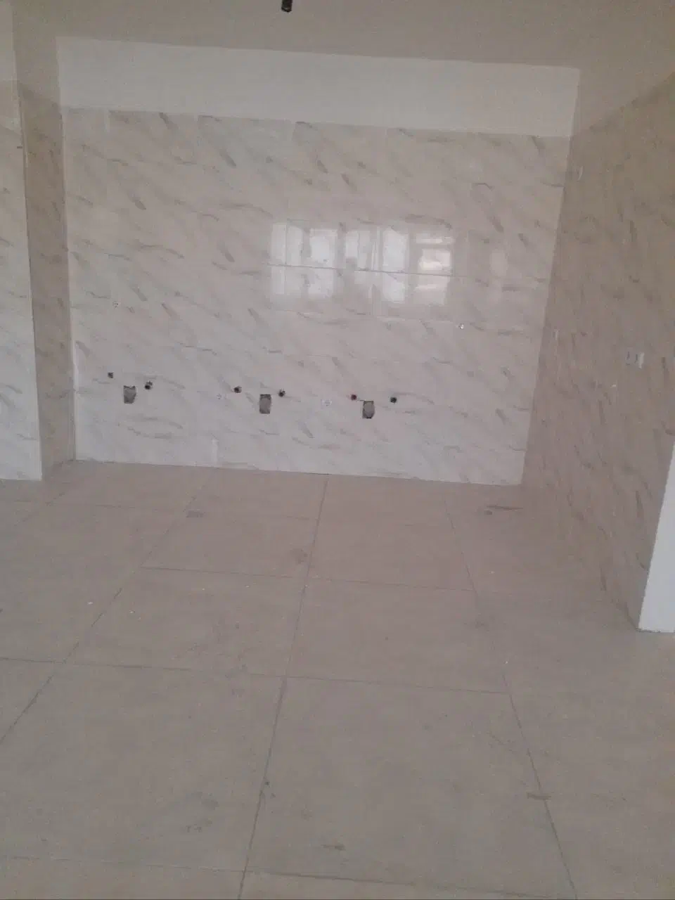 آپارتمان طبقه چهار در مارالان