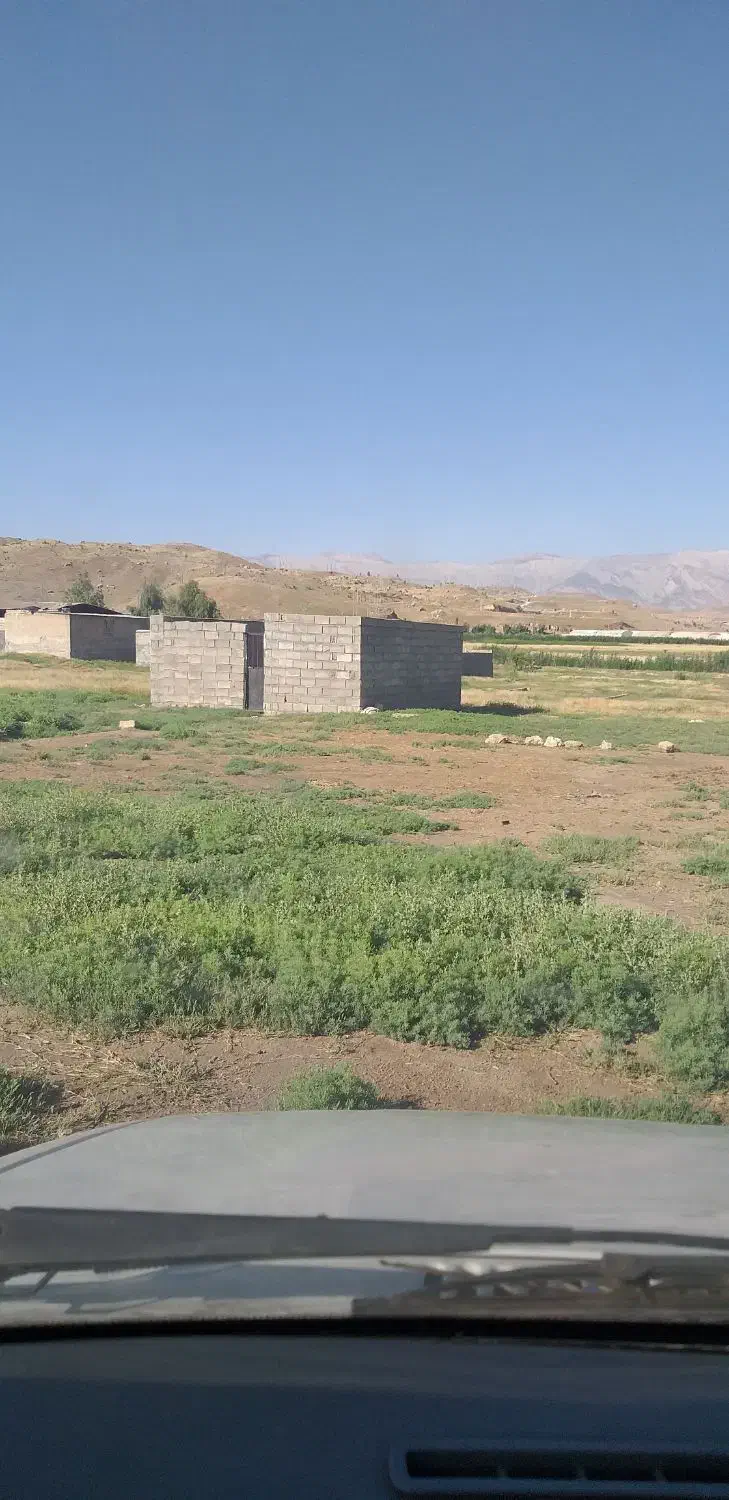 زمین دور میدان امام پشت سر سپاه