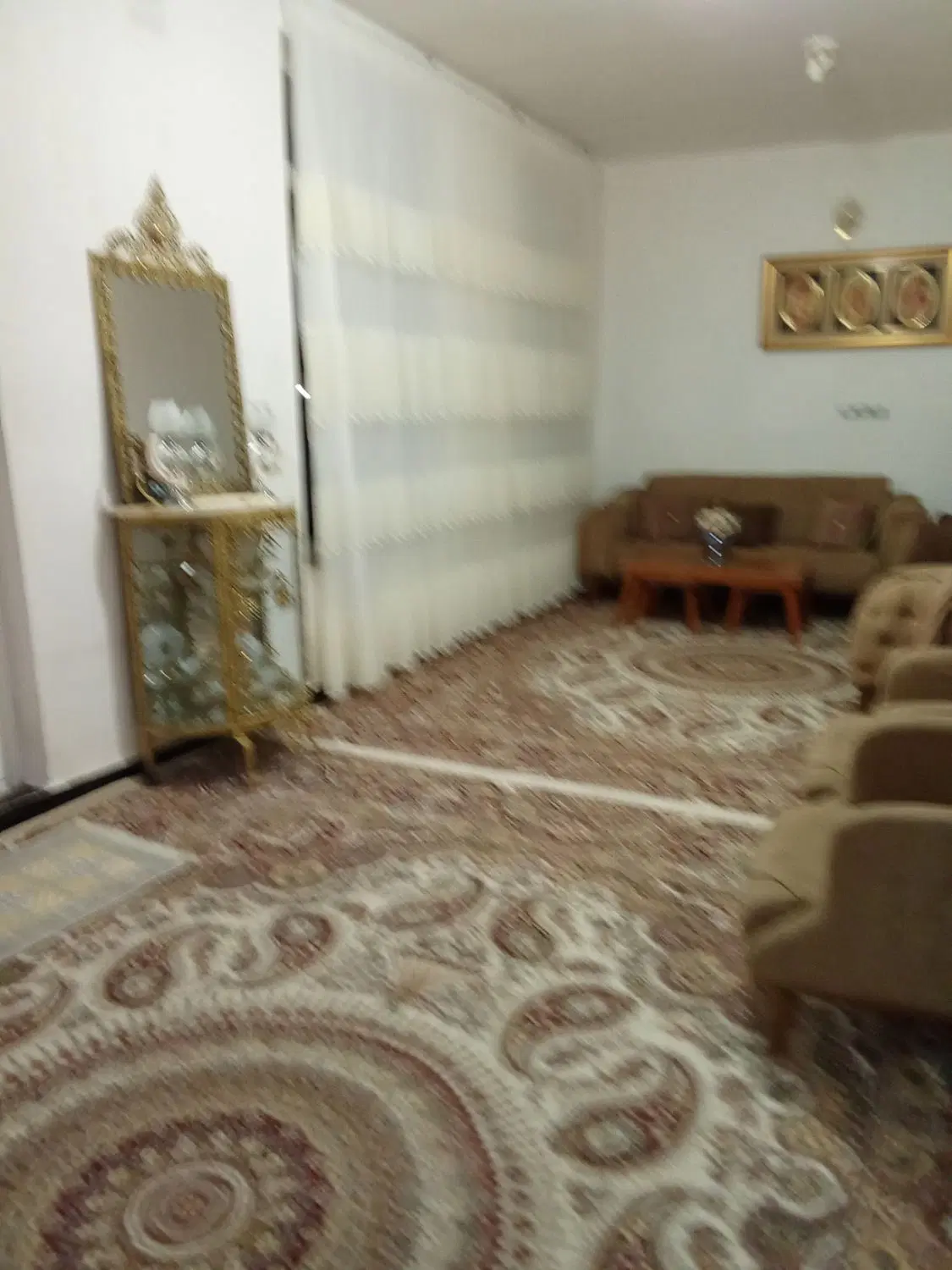 خانه ی هیئت آباد فروشی