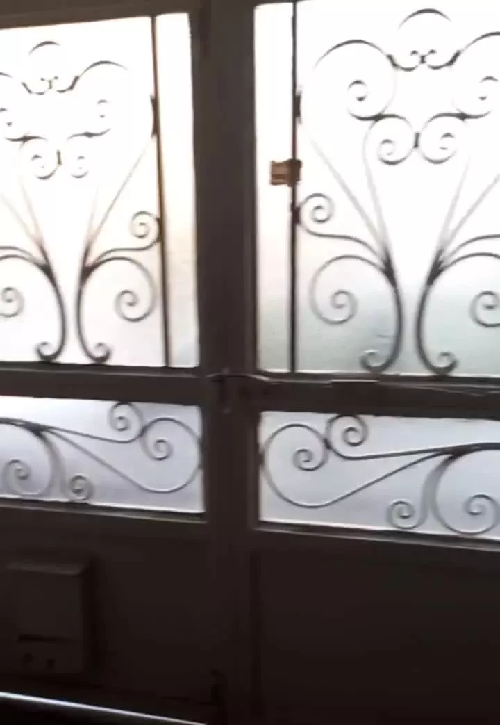 آپارتمان ۷۰م همکف پارکینگ وحیاط اختصاصی خاقانی