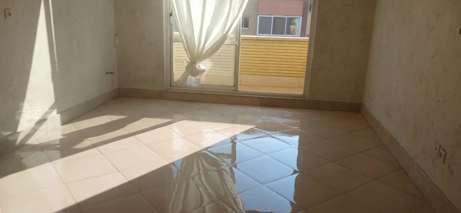 منزل مسکونی طبقه سوم‌