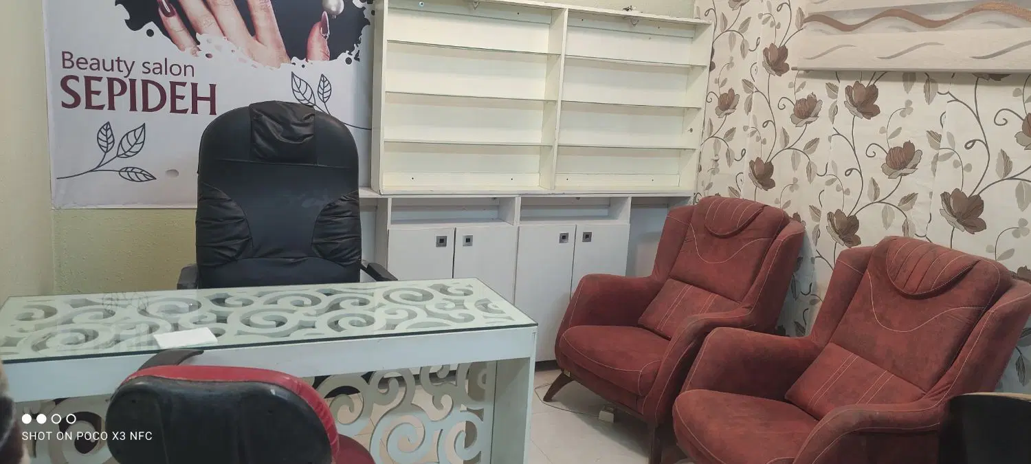 اجاره اتاق کاشت ناخن