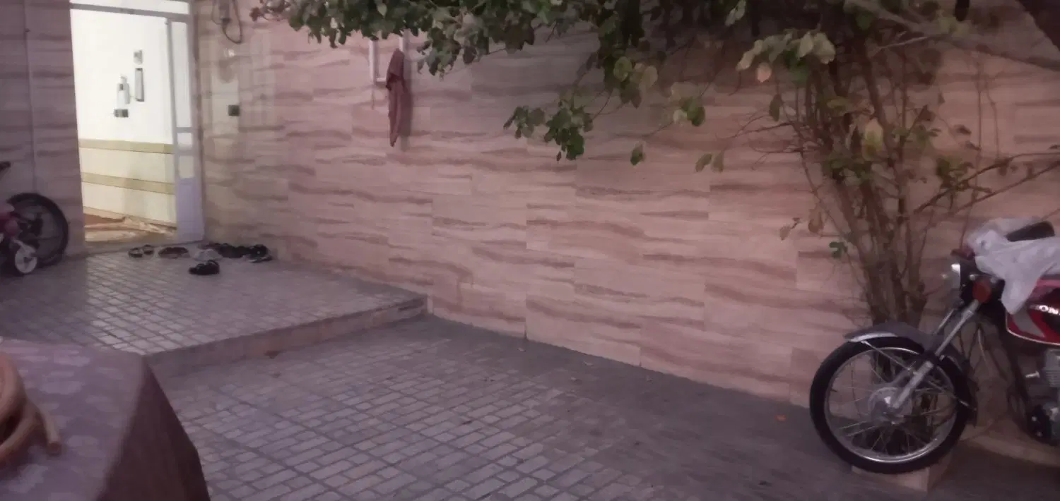 خانه نو ساز در ضرغام