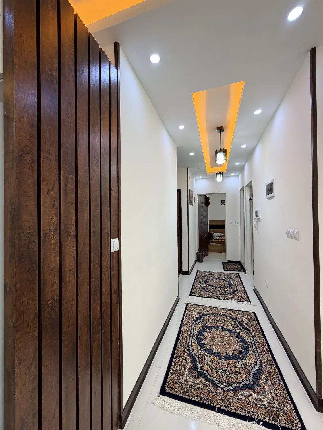 ۱۲۰ متر _ ۲ خواب _ نما رومی _ لوکیشن عالی