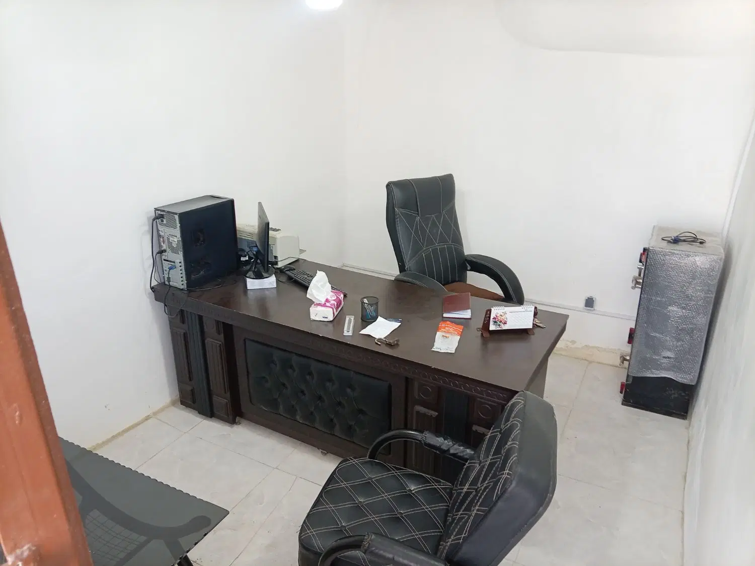 انبار کارگاه اجاره دو نبش بر خیابان