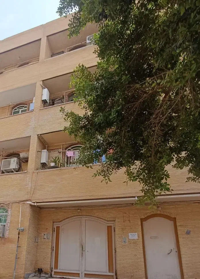 واحد ۹۳ متری حاج نجف