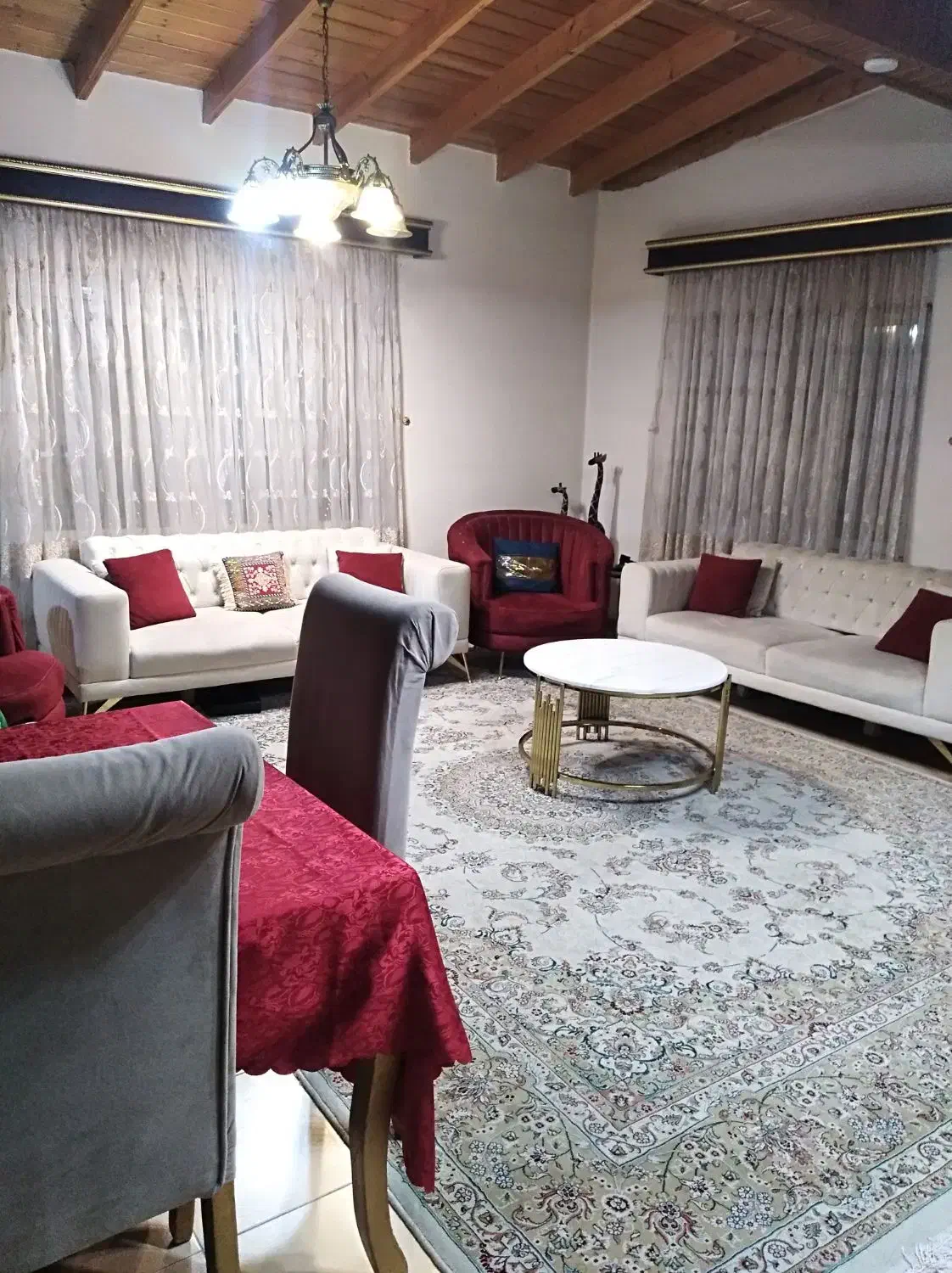 اجاره  یک واحد مسکونی 170 متری