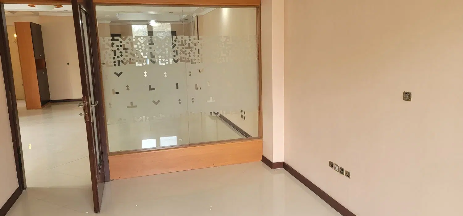 اجاره دفترکار باسند اداری