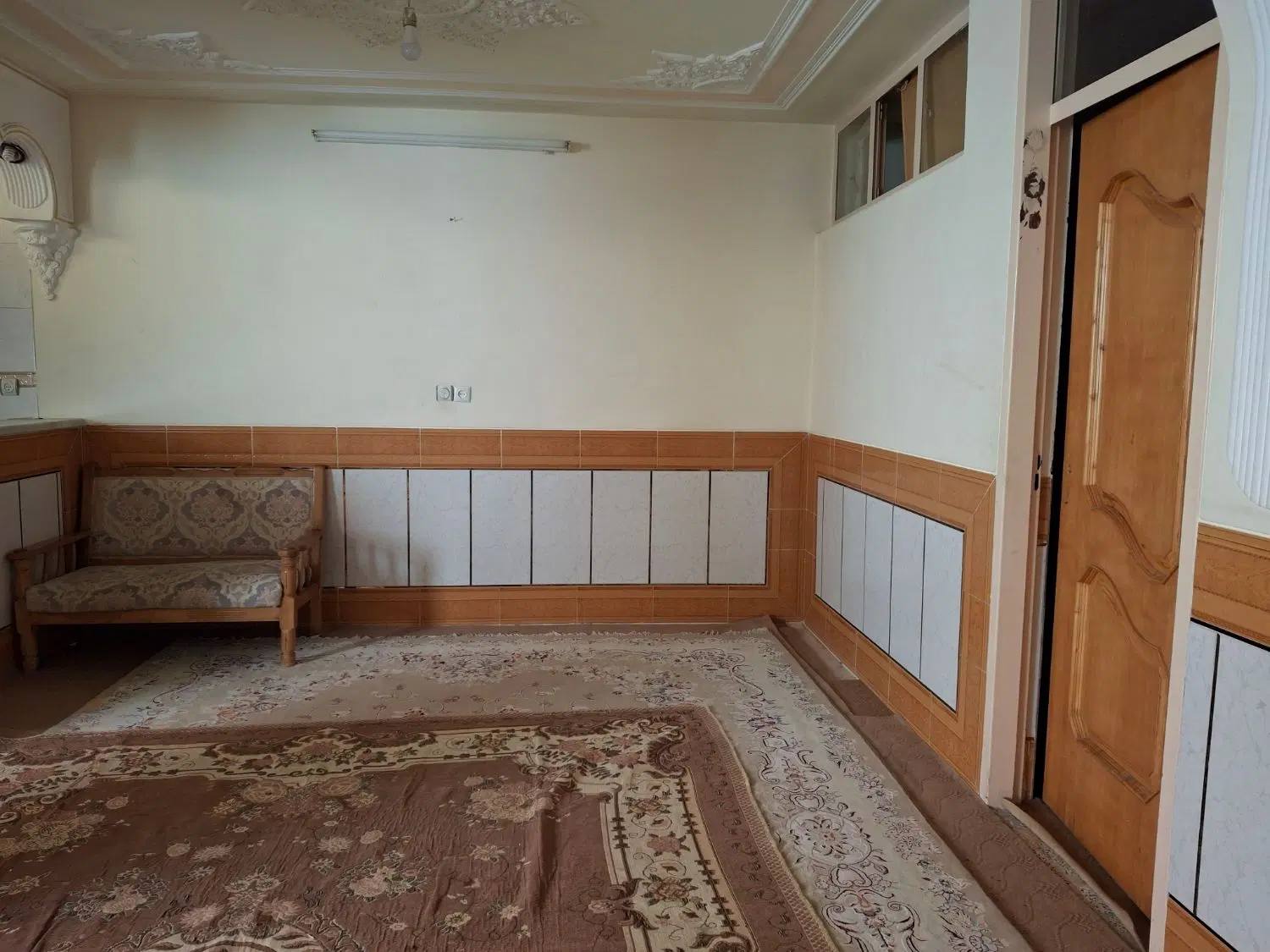 اجاره زیر زمین برای کارگاه خیاطی