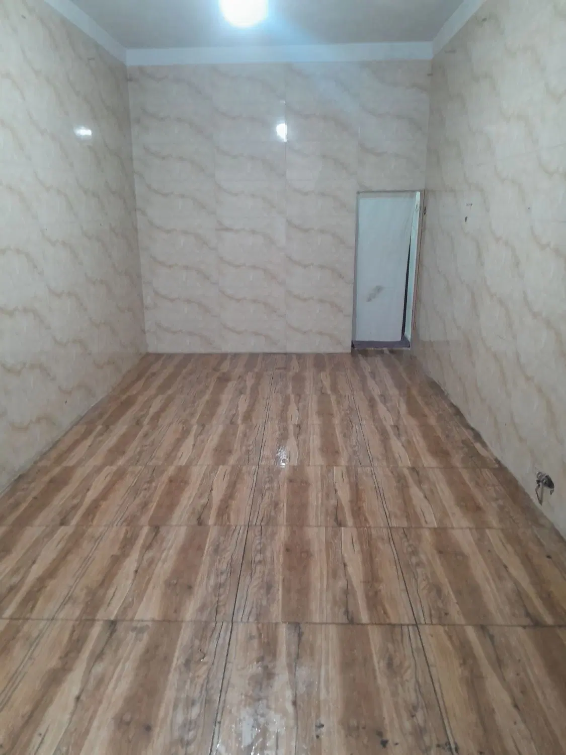 یک باب مغازه۱۵متری
