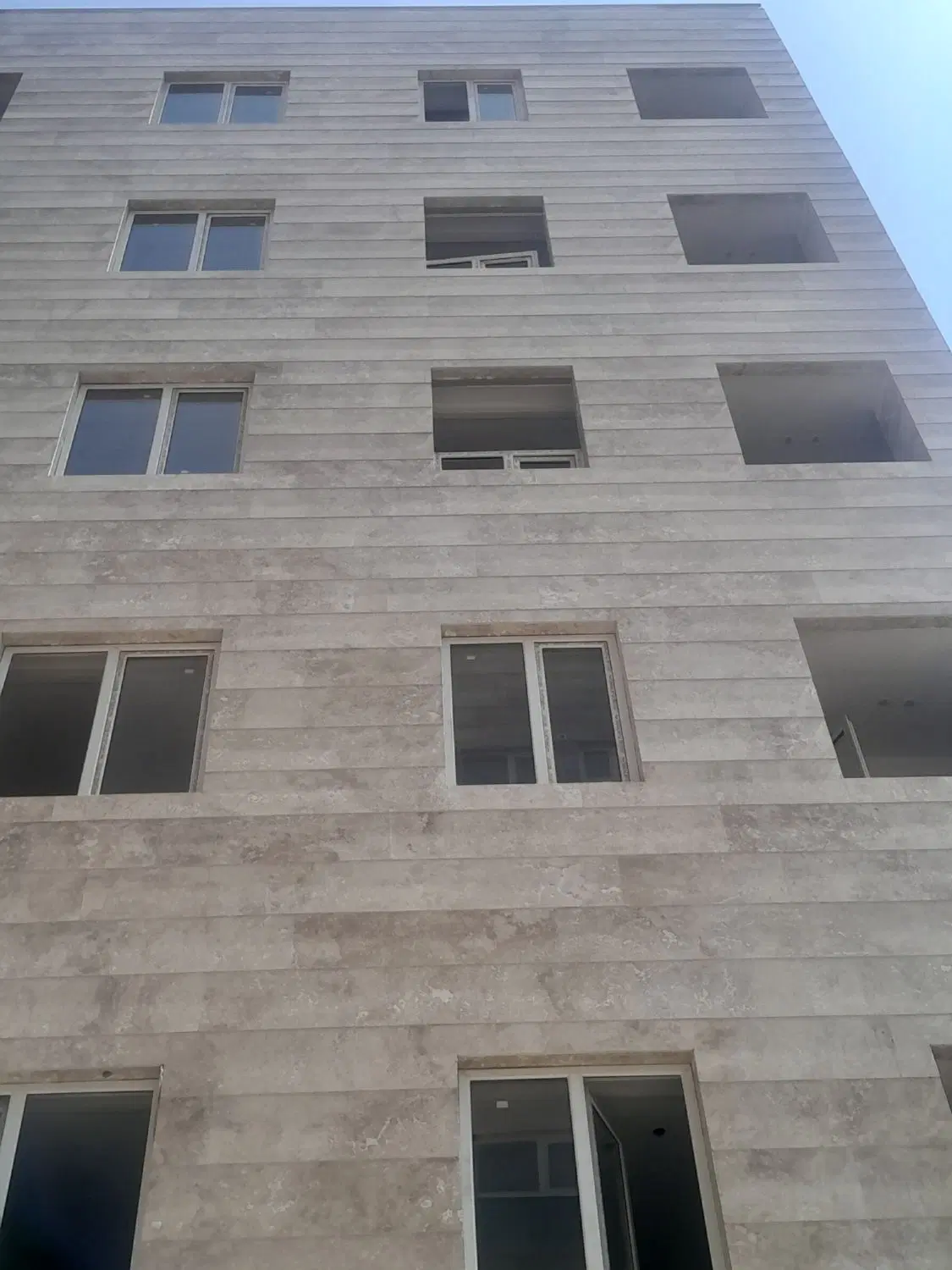 نوساز ۷۵ متری فول اتابک دوازده متری بهشتی