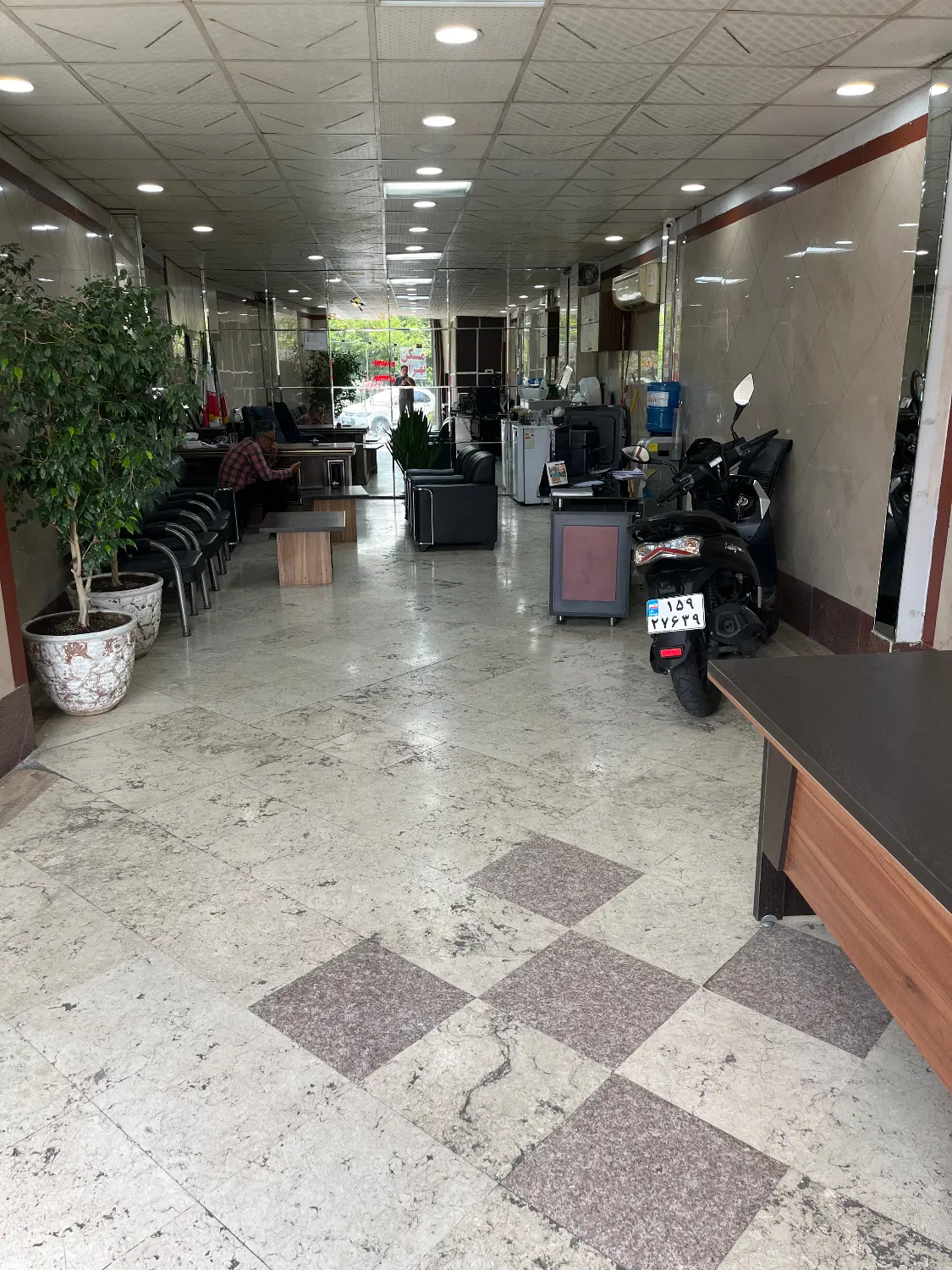 یکباب مغازه همکف