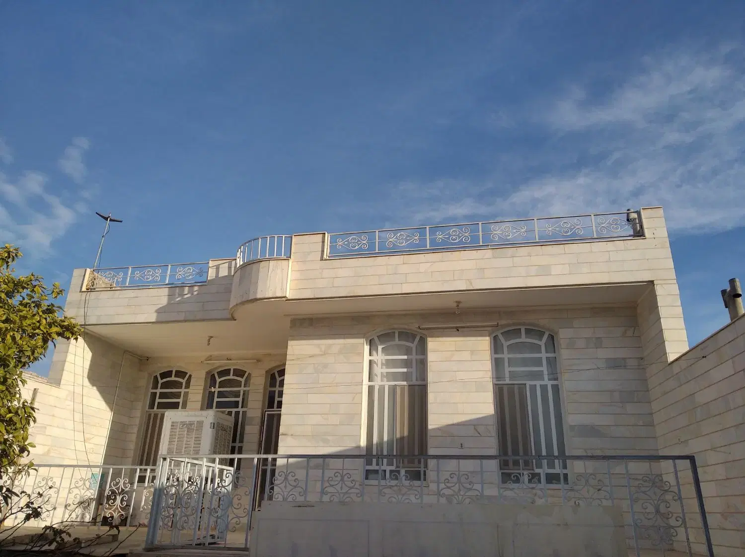 فروش یا معاوضه خانه ویلایی دوطبقه(میبد و اردکان)