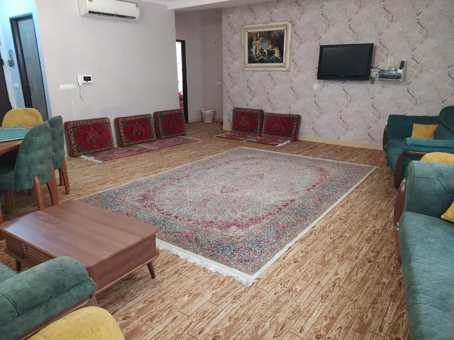 منزل تازه ساخت روی بلوار کردستان