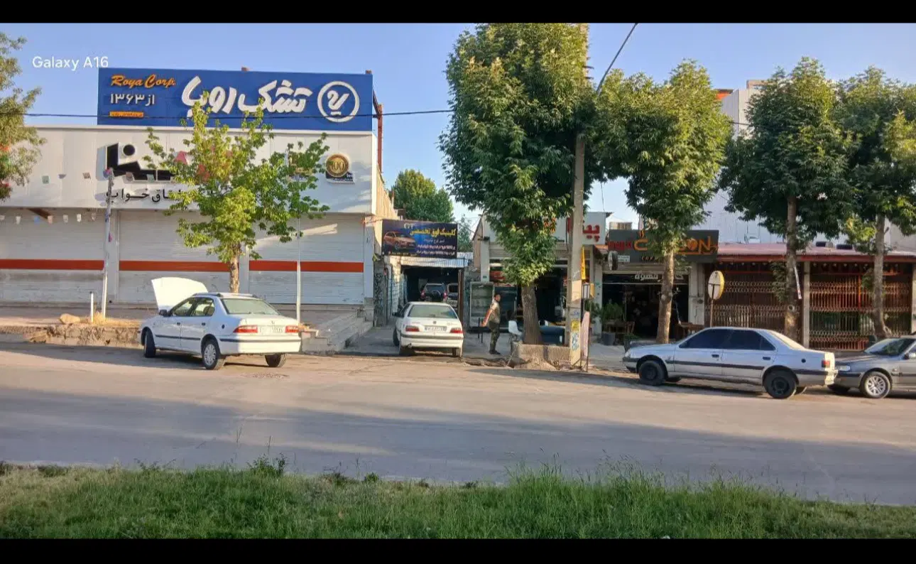 زمین محصور ۲۷۰ متری بلوار ۶۰ متری چهارراه عالیوند