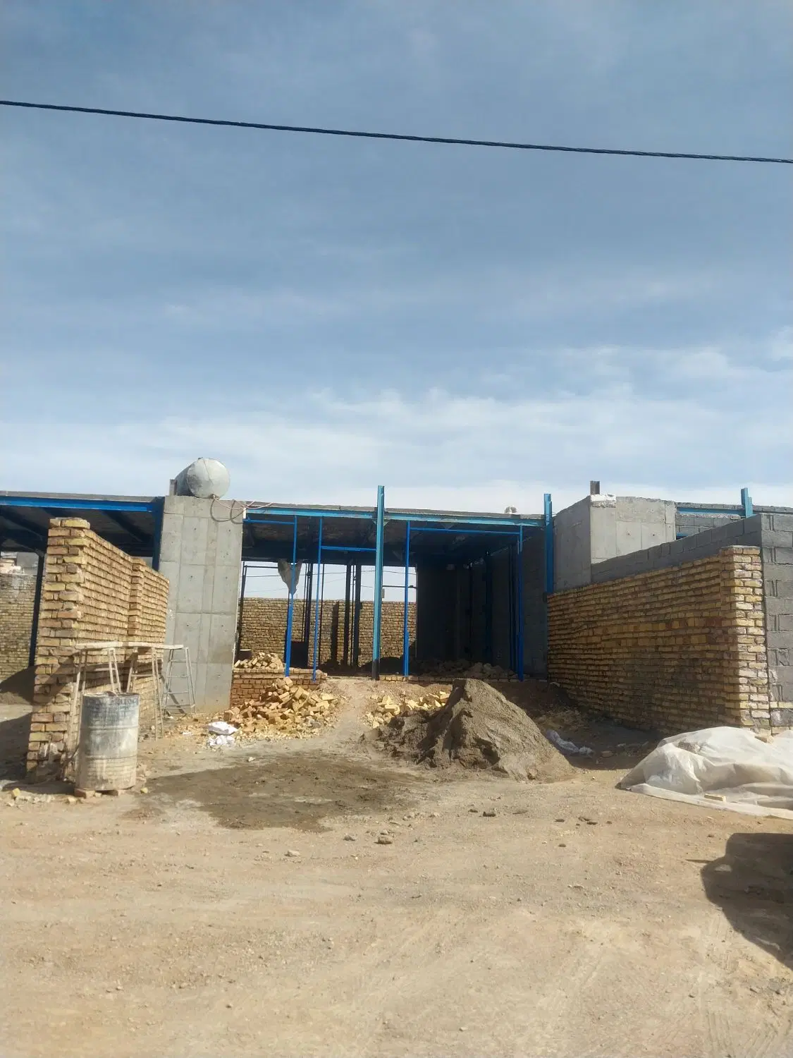 ویلایی نیمه ساز