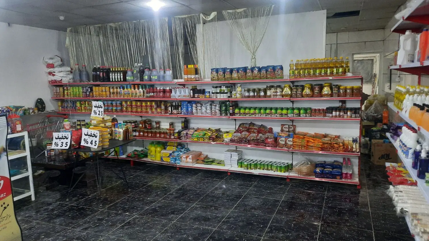 فروش هایپر مارکت در بهترین نقطه شهرکرد