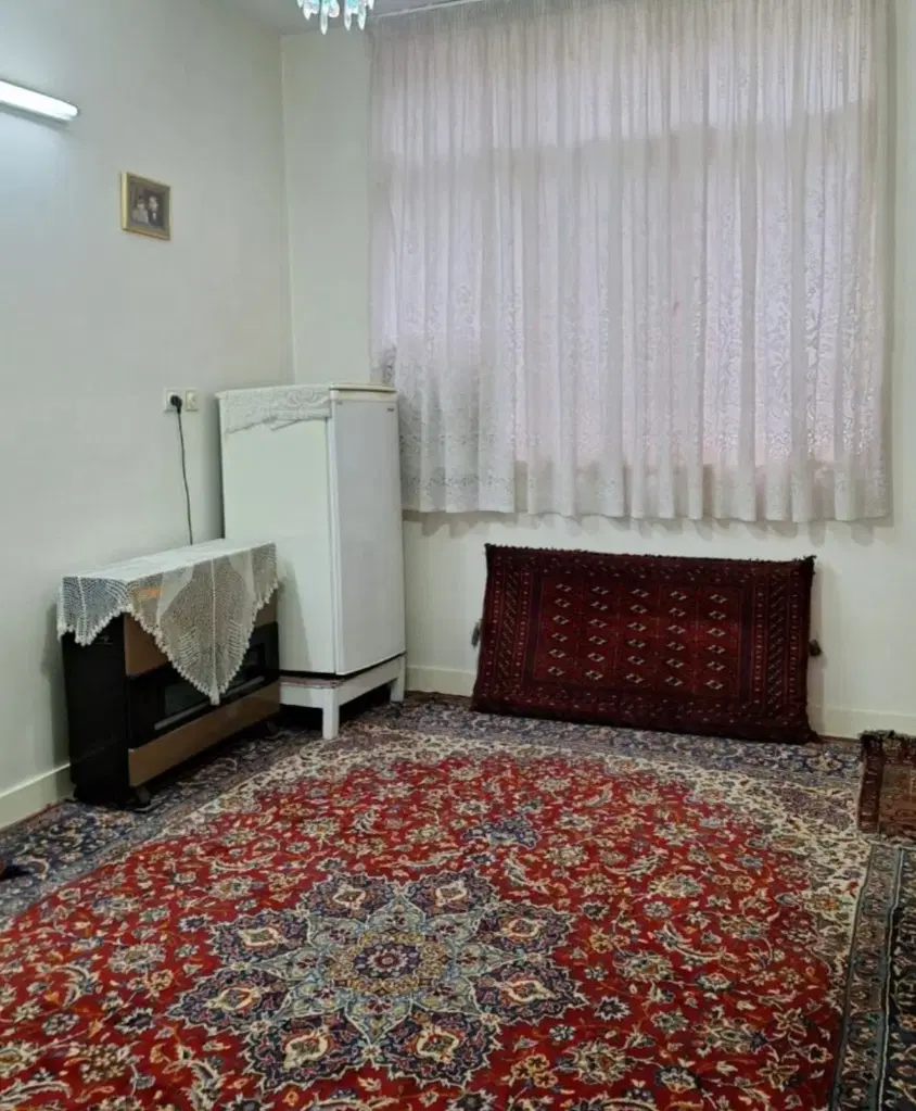 آپارتمان ۷۶ متری  بهشتی  ۳۸ ، همت