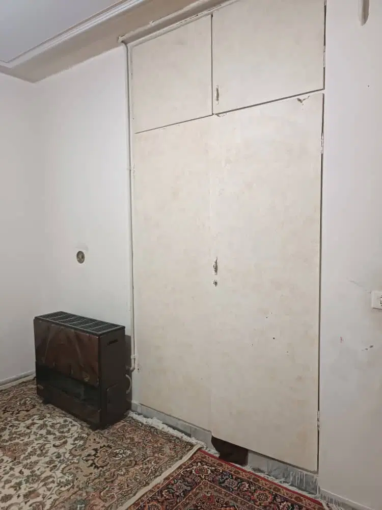 آپارتمان ۵۴متری در حصار خط سوم