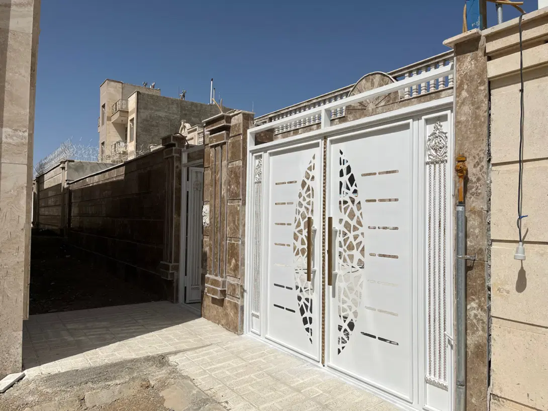 فروش خانه ویلایی نوساز۲۵۵متری  شخصی ساز ۳خواب مستر