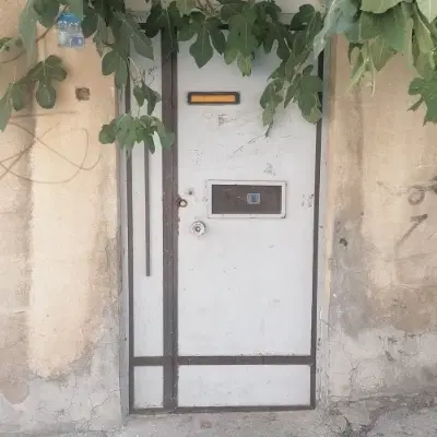 یه خانه ویلایی دربست به متراژ ۱۲۰ مترتازه نقاشی شد