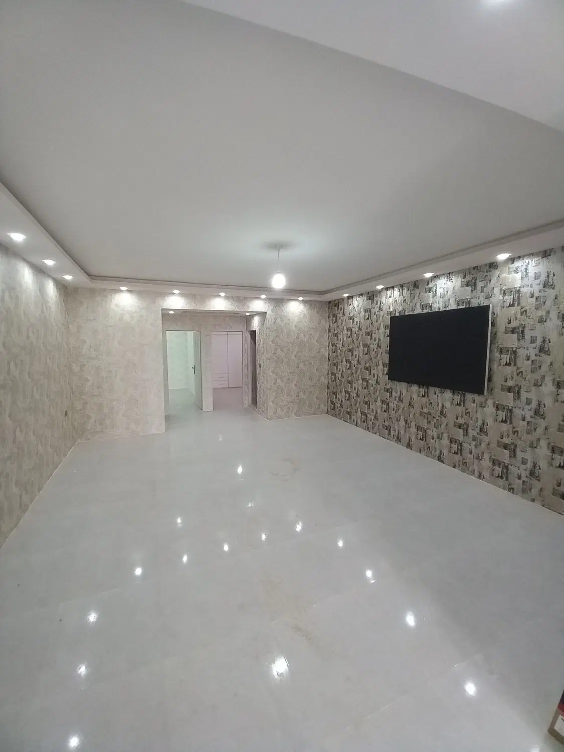آپارتمان 100 متری دو خواب (صفر کلید نخورده)