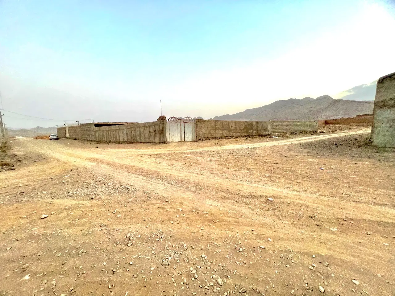 زمین دوکله رحیم آباد لوچو