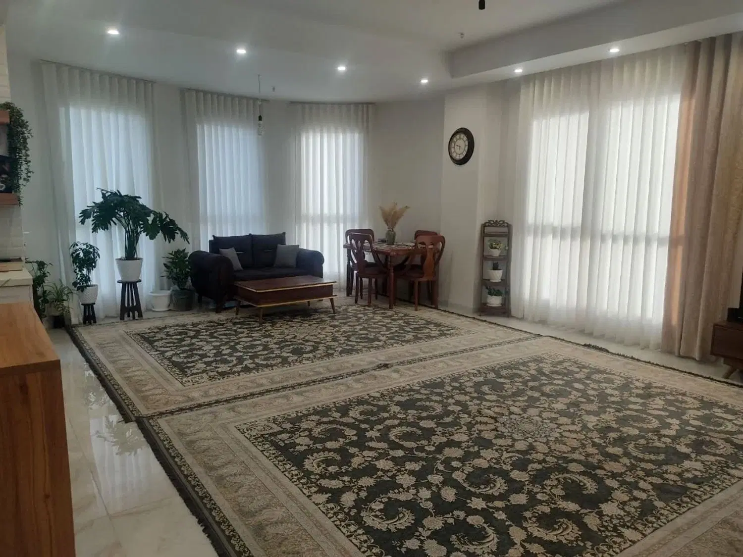 ۱۳۹ متر سه خواب برج مجلل نارنجستان ۴
