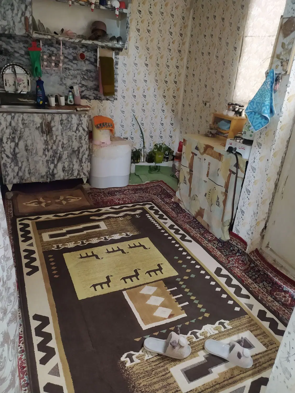 خانه به رهن اجاره داده میشود