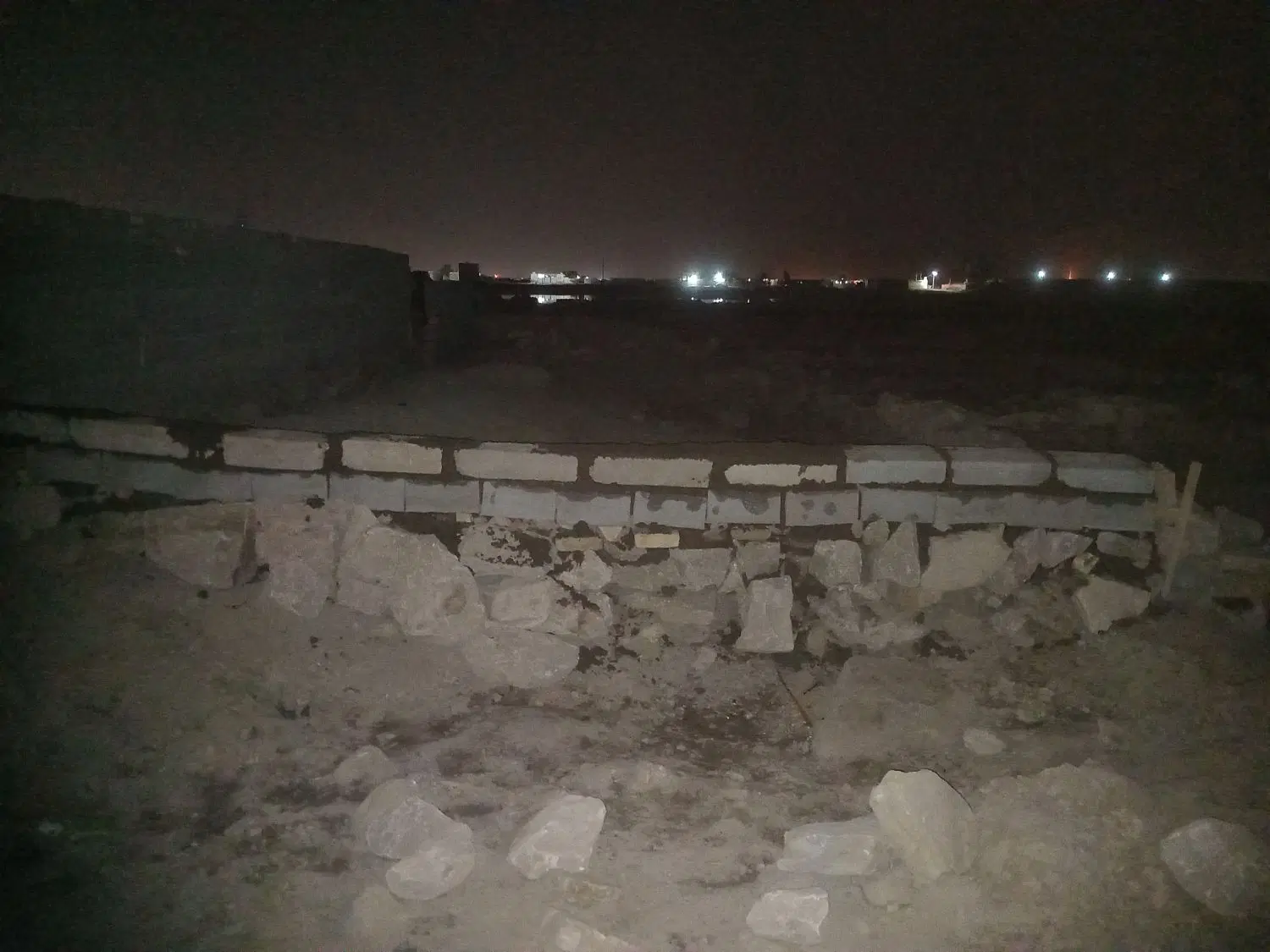 خانه نیمه کاره